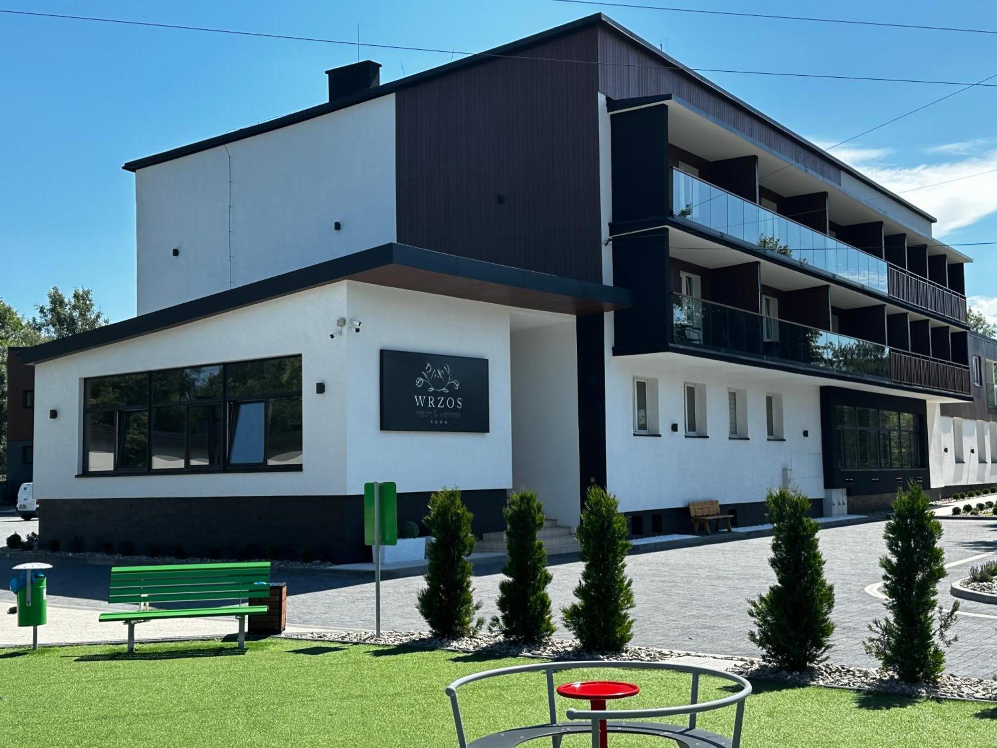 Wrzos Resort & Wellness **** Domki Caloroczne Wegierska Gorka Exteriör bild